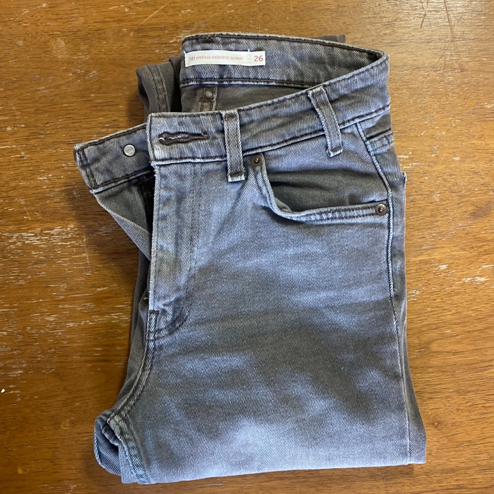 Levi’s 721 Vintage High Rise Gray Jeans 26